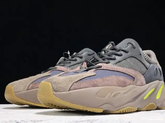 hype Runner Yeezy 